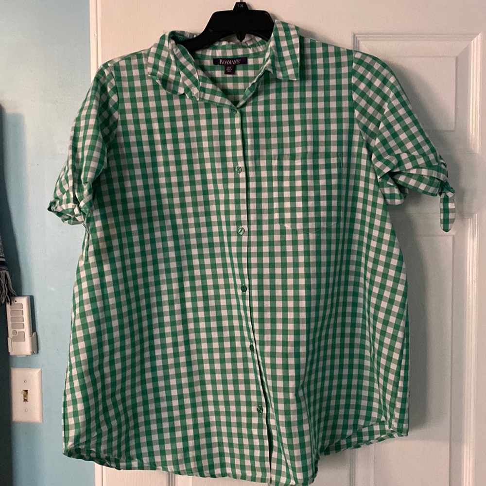Green check blouse. Bow sleeves. Full button front with pocket